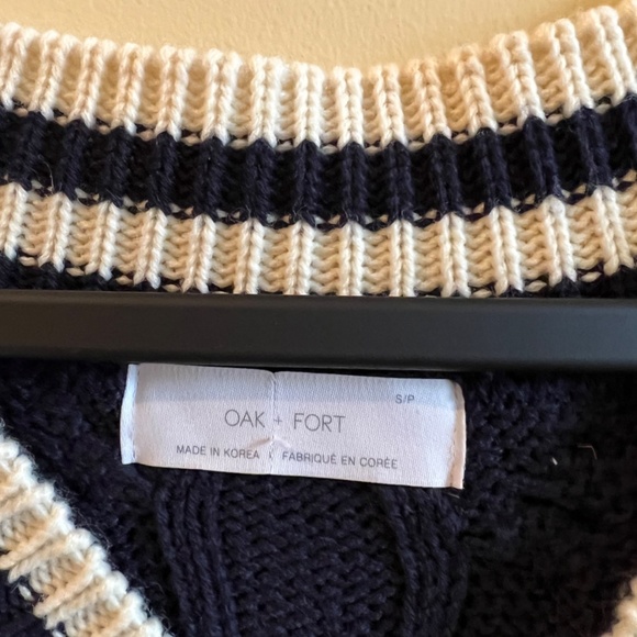 Oak and Fort Knit Vest - Picture 2 of 2